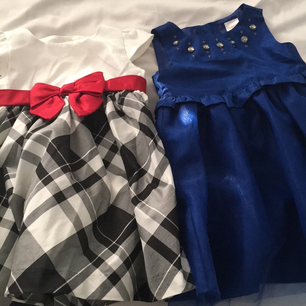 Two Gymboree 12m to 18m girl dresses perfect cond